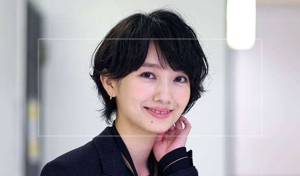 波瑠の父親はすでに還暦！名前や顔画像は？