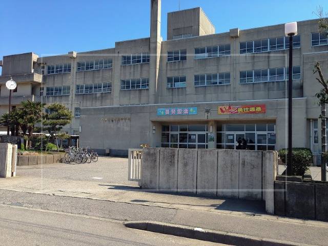 マヤの出身中学校は『光野中学』という説も