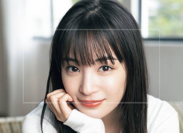 浜辺美波に「パーツや雰囲気が似てる」芸能人⑤:広瀬すず