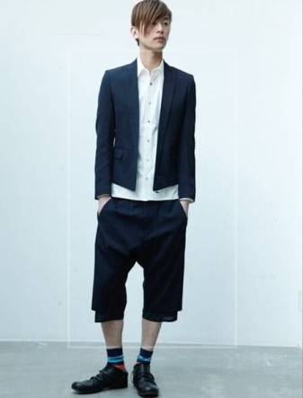 綾野剛・私服愛用ブランド①：DIETBUTCHER SLIM SKIN