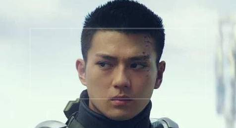 新田真剣佑の代表作②：パシフィック・リム・アップライジング