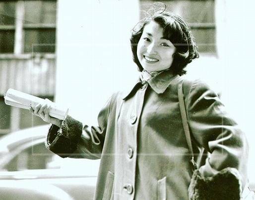 黒柳徹子の若い頃②：NHK劇団時代で女優デビュー