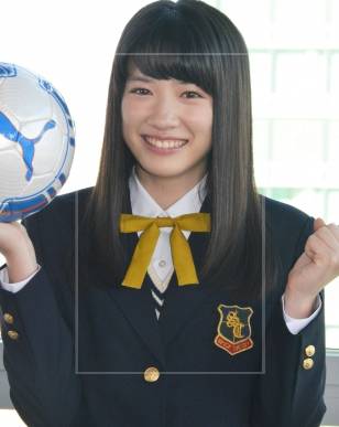 永野芽郁の高校生時代①：高校サッカー応援マネージャーに抜擢