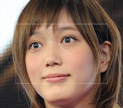 本田翼の目を画像で確認！