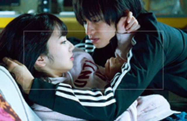 小松菜奈の歴代彼氏④：中島健人