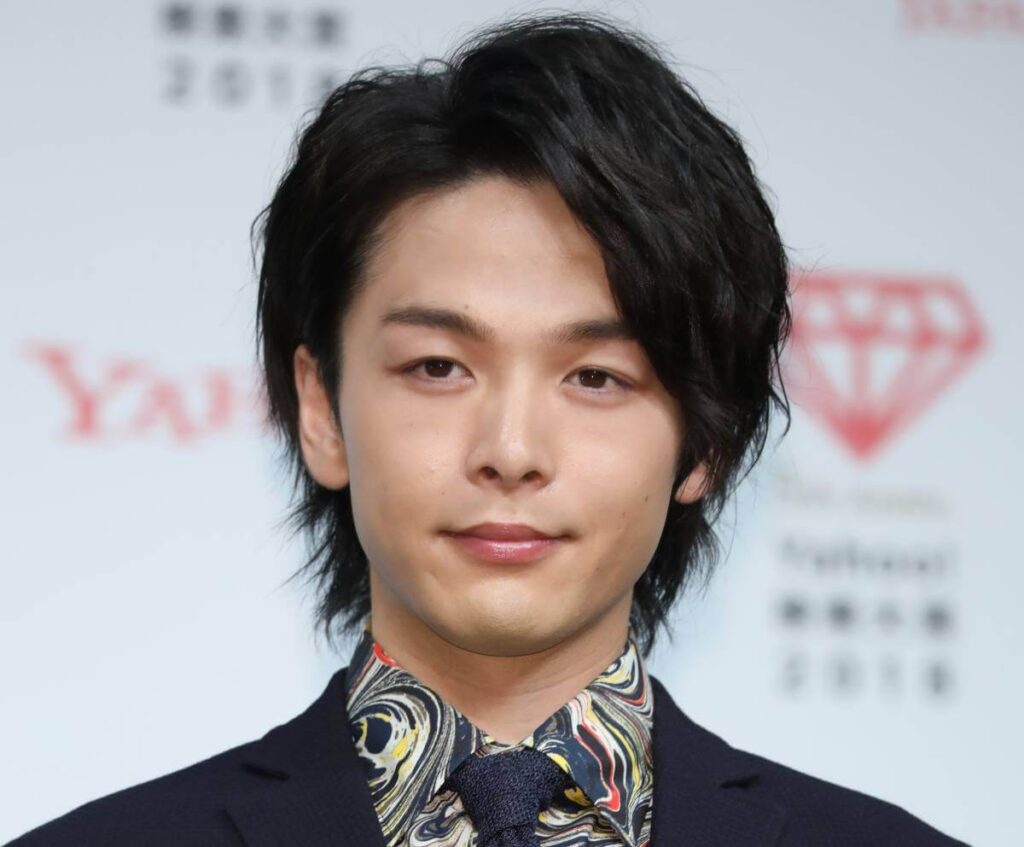 浜辺美波の歴代彼氏と噂⑥:中村倫也