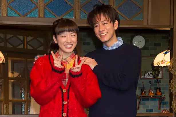 永野芽郁さんと佐藤健さんの2ショット